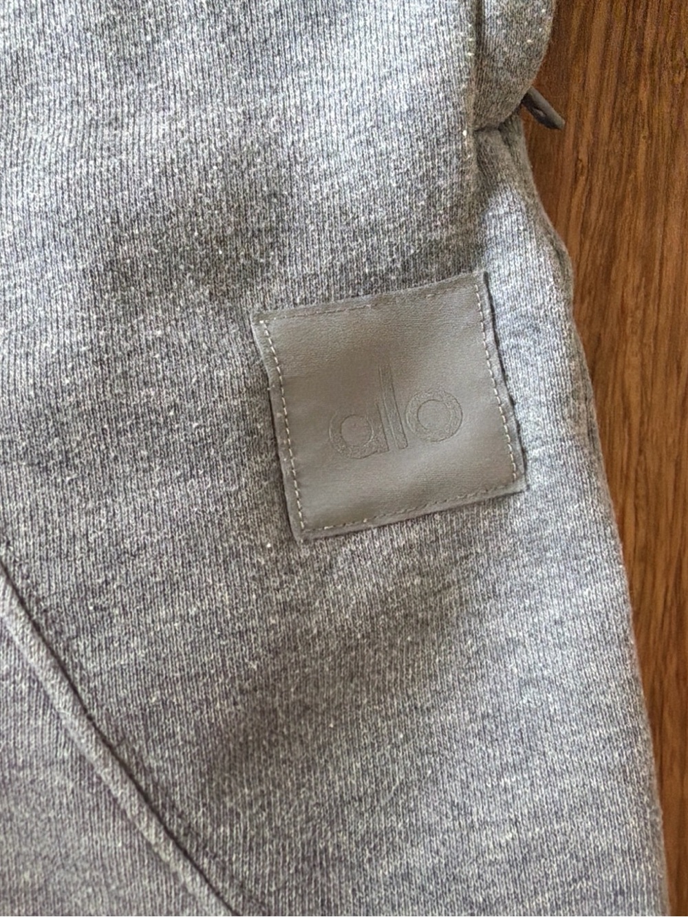 ALO Yoga Kids Light Gray Jogger Sweatpants - Picture 2 of 3